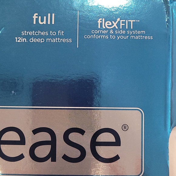 Allerease zippered mattess protector. - Picture 3 of 8